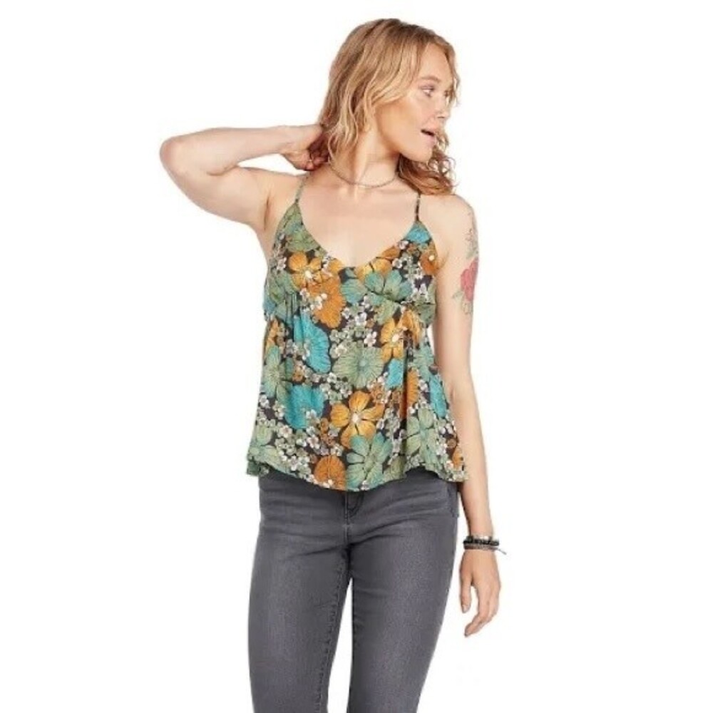 NWT VOLCOM Luvley Daze Floral Cami. Size XS - Picture 7 of 16